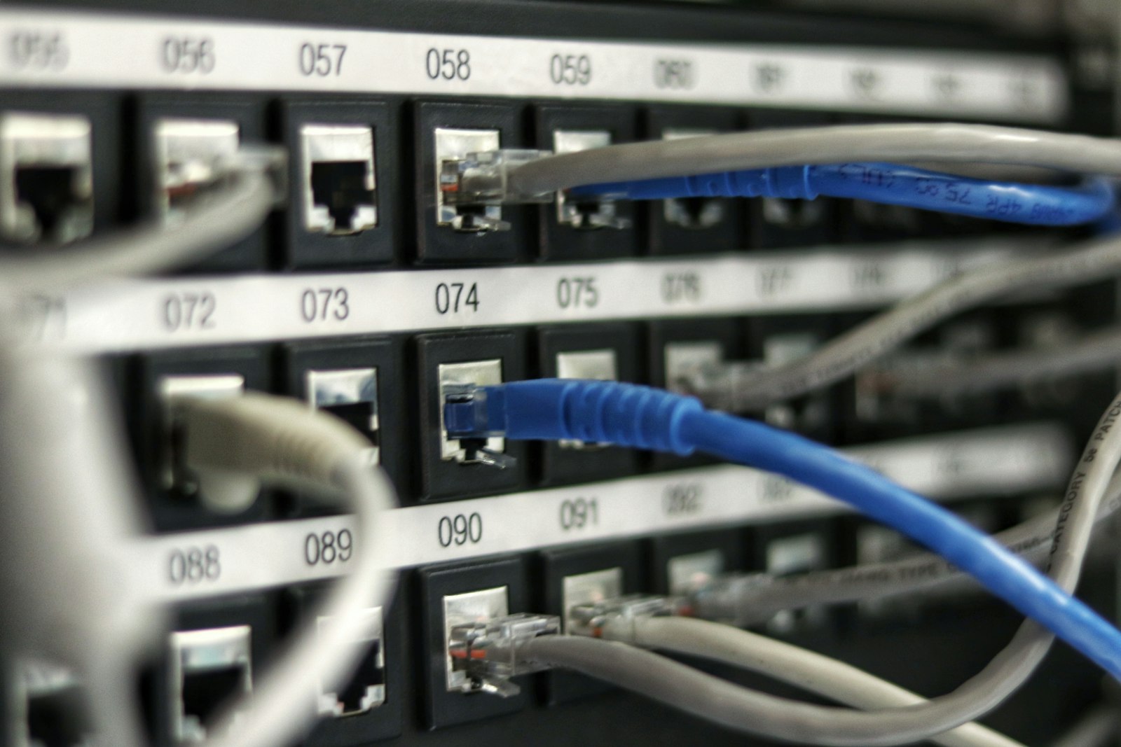Structured network cabling and switch infrastructure